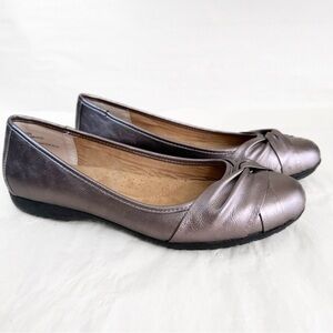 Solanz 10 M Flats Shoes Pewter Metalic Silver “Cameron” Ballet Round Toe Comfort